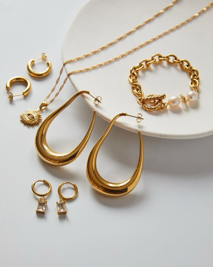 How to Care for Plated Jewelry Pieces