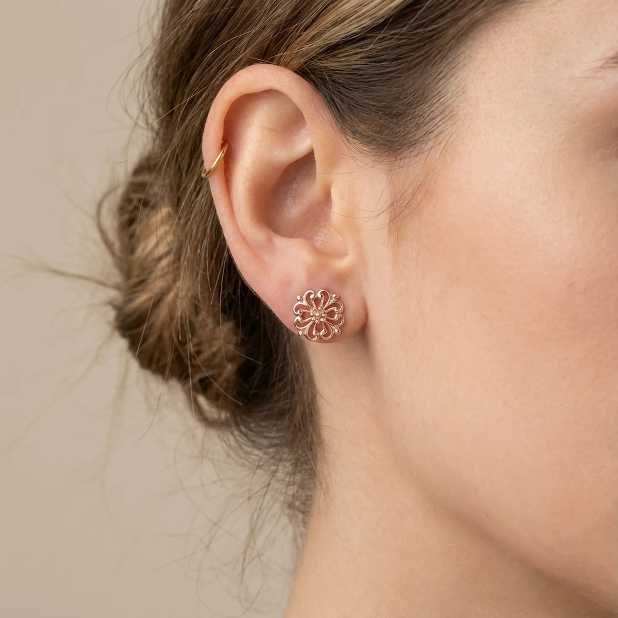 Rose gold 925 silver flower stud earrings Dubai - Hypoallergenic