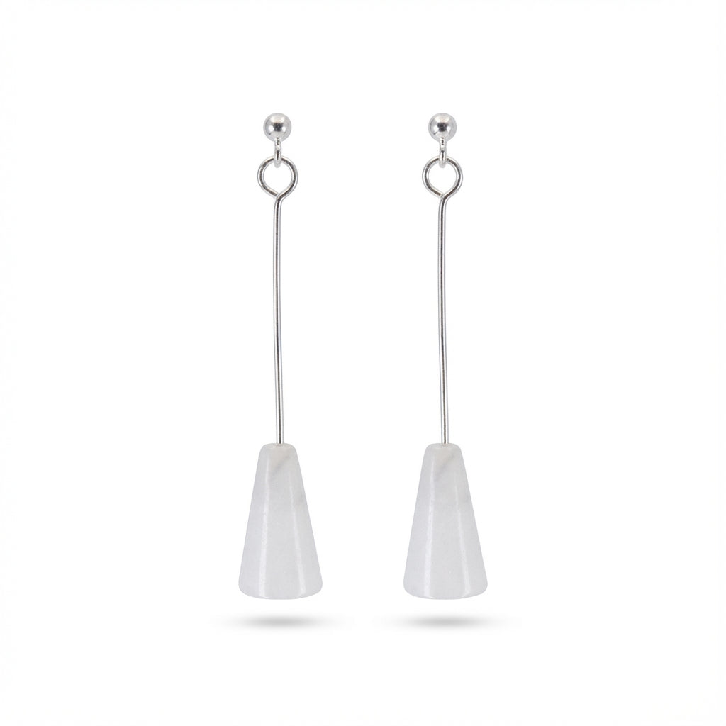 أقراط متدلية من الرخام الأبيض مصنوعة من الفضة الإسترليني عيار 925