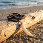 قلادة من الفضة الإسترلينية مع قرن من عرق اللؤلؤ وقلادة جلدية بوهيمية