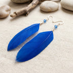 أقراط متدلية من الفضة الإسترليني عيار 925 مرصعة بخرز كريستالي أزرق كوبالت على شكل ريشة