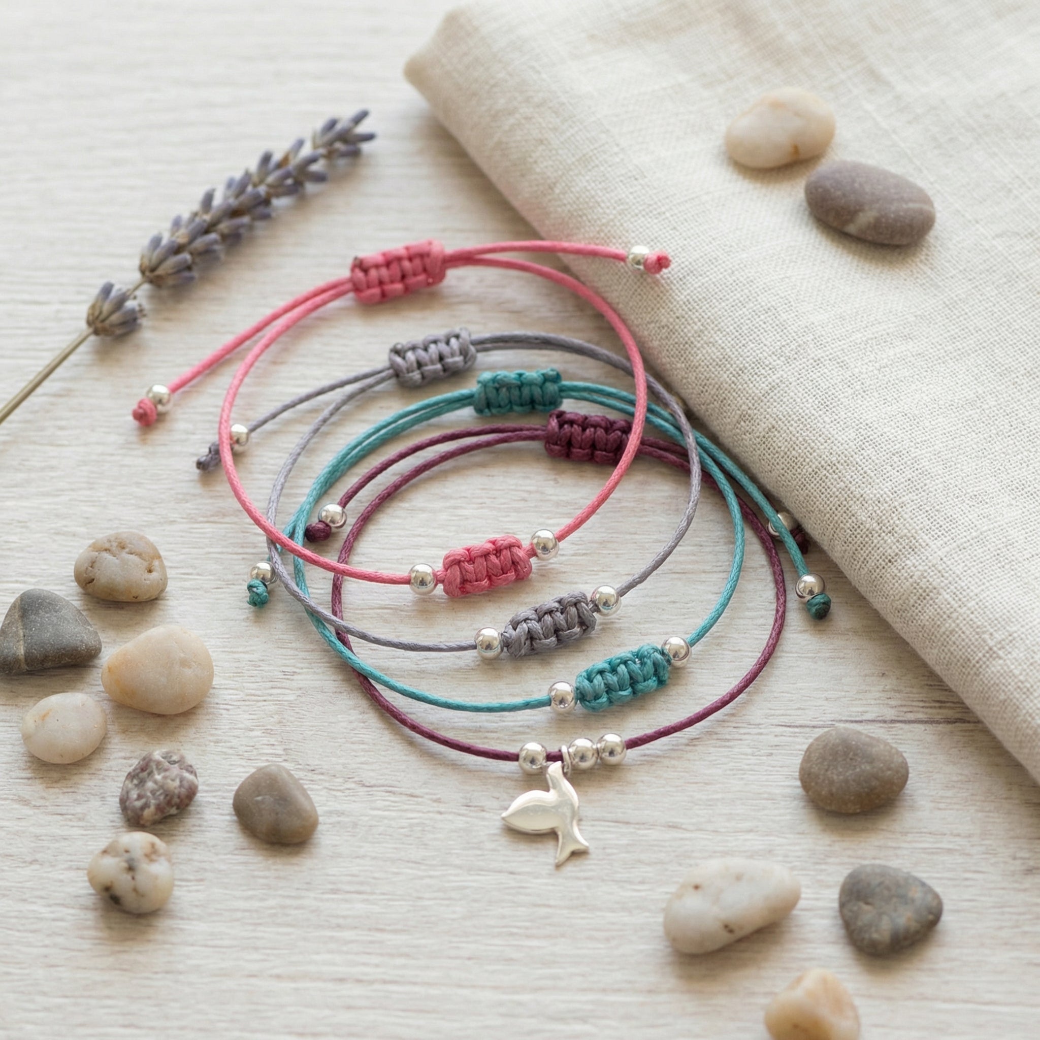 سوار بسيط من الفضة الإسترليني بتصميم حمامة - سوار معصم قابل للتعديل للاستخدام اليومي