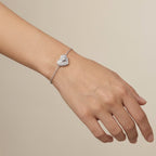 سوار من الفضة الإسترلينية المطلية بالروديوم على شكل قلب مرصع بنجمة شمالية من الزركونيا المكعبة